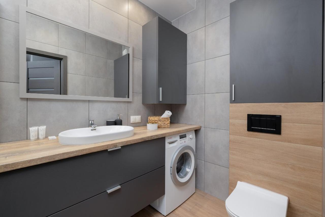 Osiedle Avia Family In With Balcony By Renters Apartament